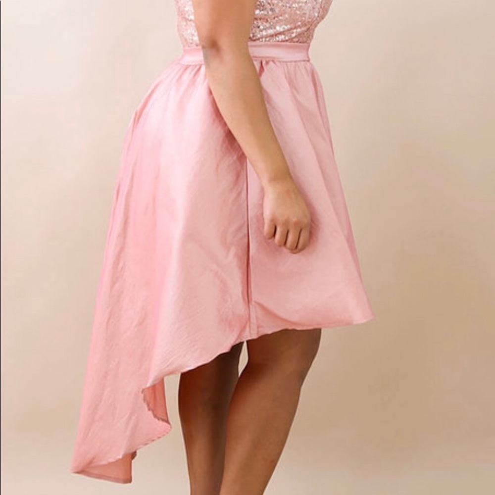 Clothing - Picture 2 of 4